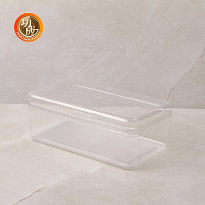 O armazenamento plástico quadrado do ANIMAL DE ESTIMAÇÃO transparente range o recipiente de alimento 660Ml plástico com tampas